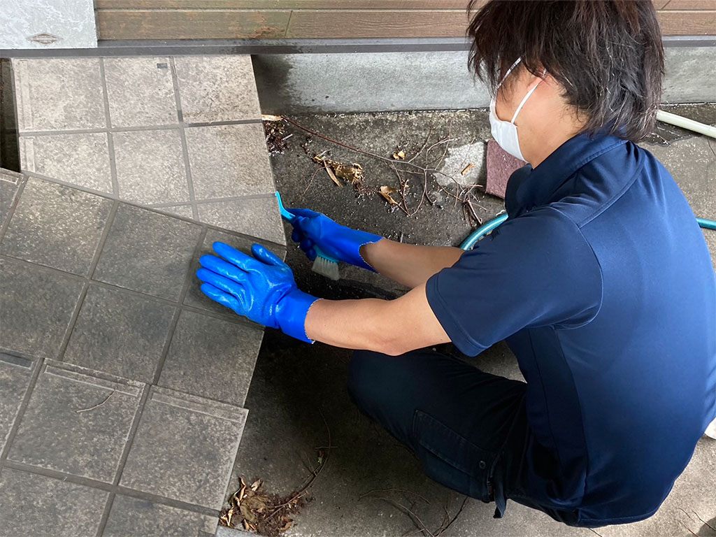 高圧洗浄｜床の洗浄